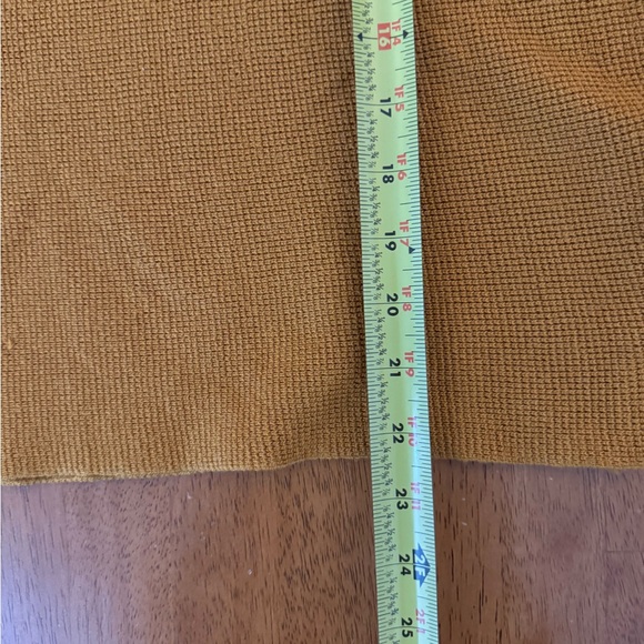 Cyrus Women’s Golden Crew Neck Rib Knit Dolman Sleeve Sweater Size L - Picture 8 of 8